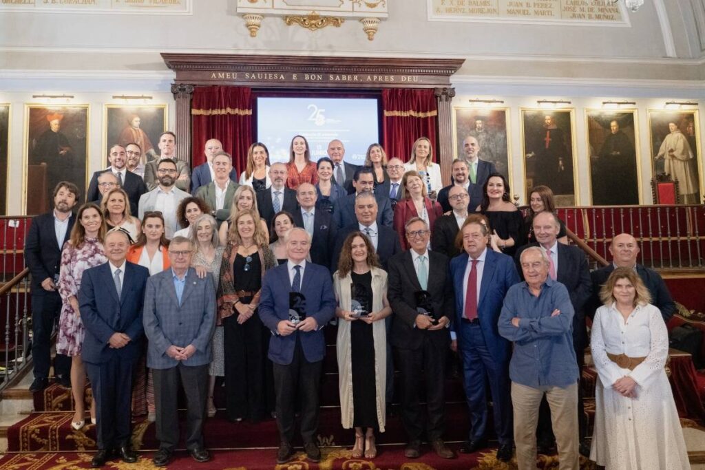 Isaval galardonada en el 25 aniversario de la Cátedra de Cultura Empresarial