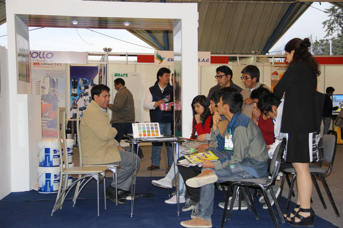 Isaval en el mundo – Feria de Arequipa.