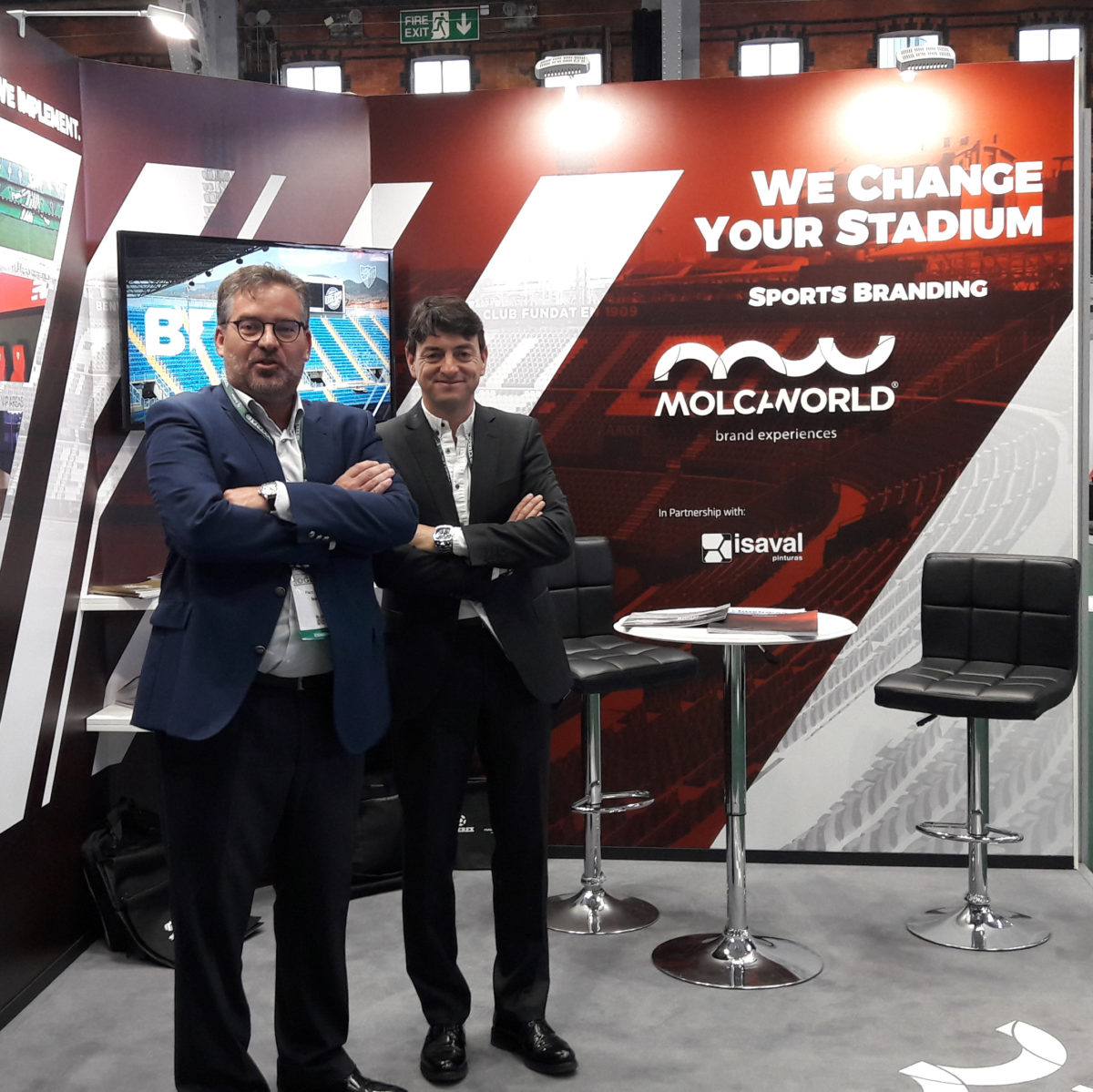 Pinturas Isaval presente de la mano de MolcaWorld en Soccerex 2017