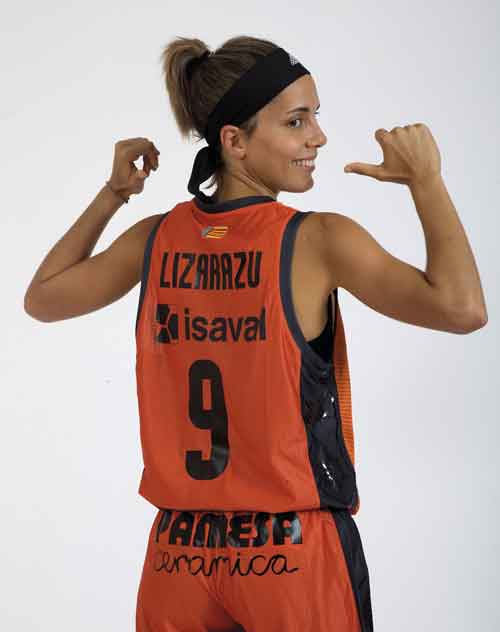 Marina Lizarazu - Valencia Basket Club Femenino - Patrocinado por Pinturas Isaval