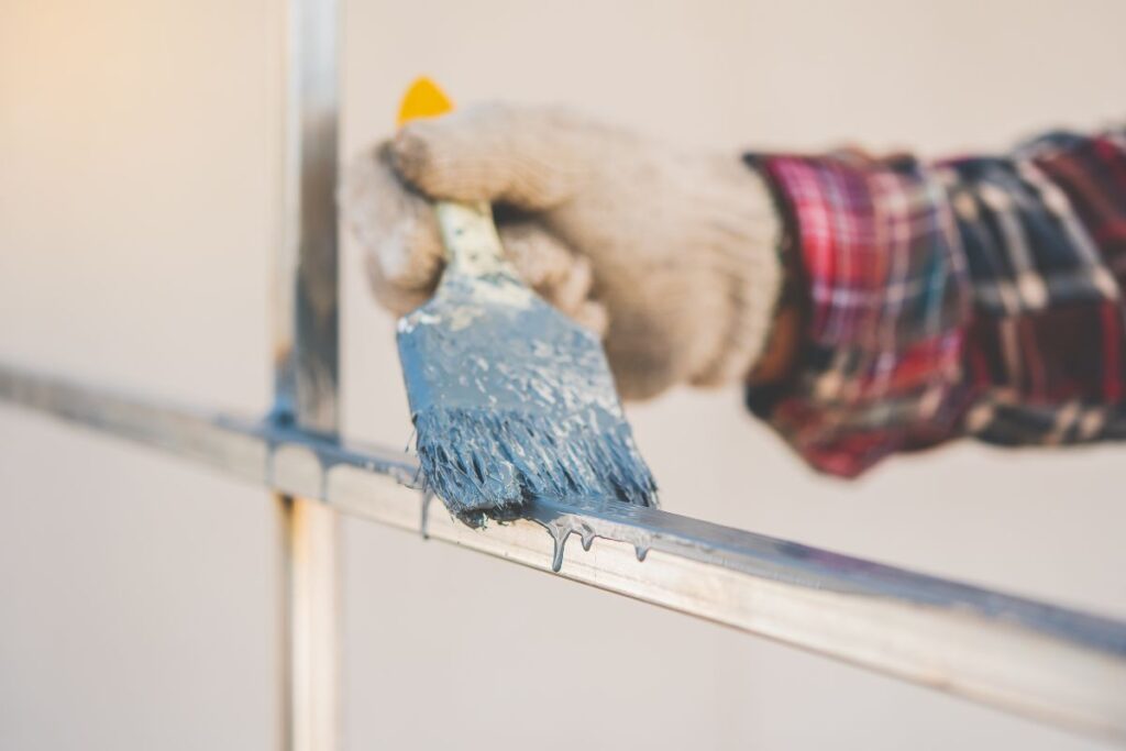 Aplicar el esmalte directamente sobre soporte