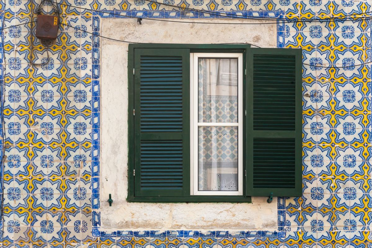 fachada azulejos