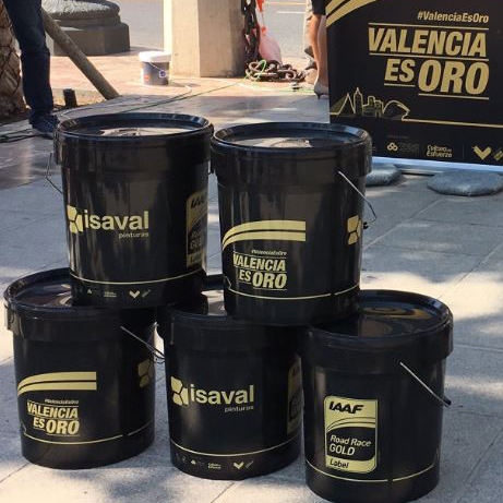 Una línea de oro pintada por Isaval marcará el Maratón y la Media de Valencia