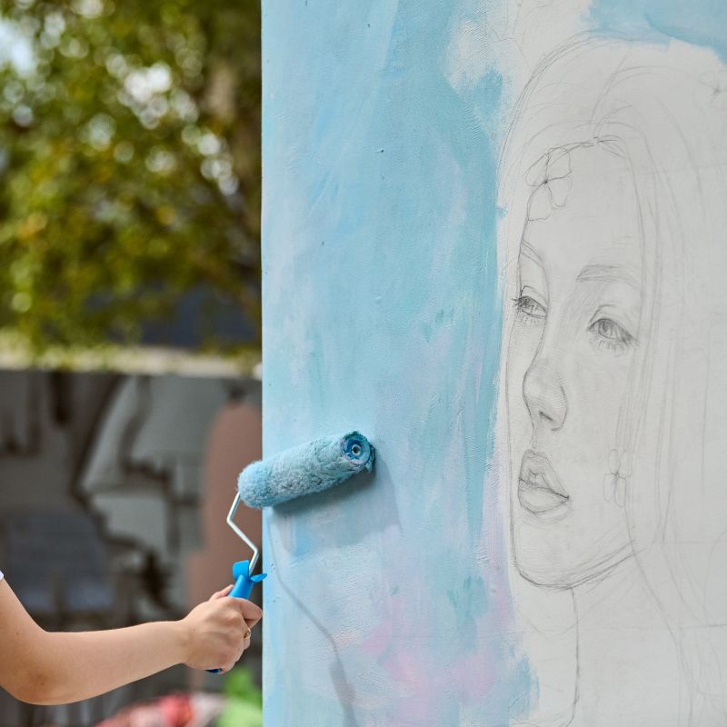 Cómo pintar un mural en la pared exterior