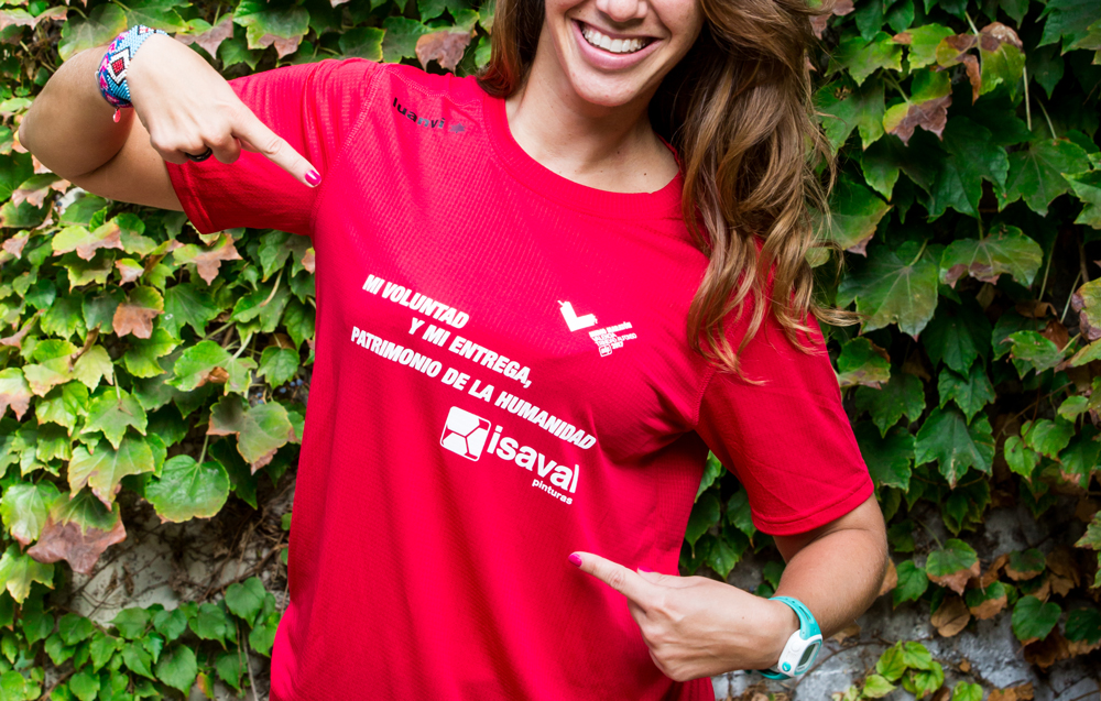 Los voluntarios del Medio Maratón Valencia patrocinados por Pinturas Isaval.